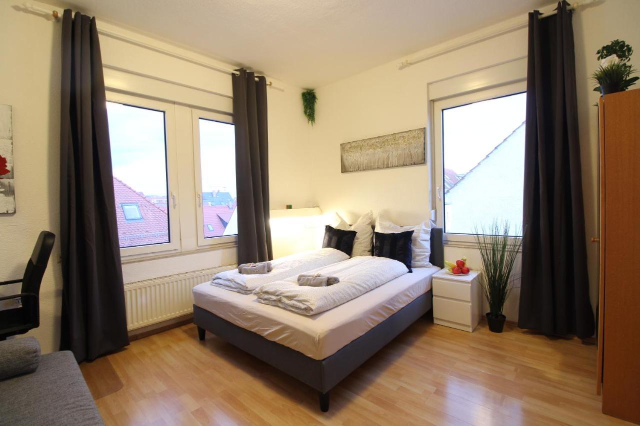 Downtown Apartments Ulm - Im Herzen Von Ulm & Komfortable Boxspringbetten מראה חיצוני תמונה