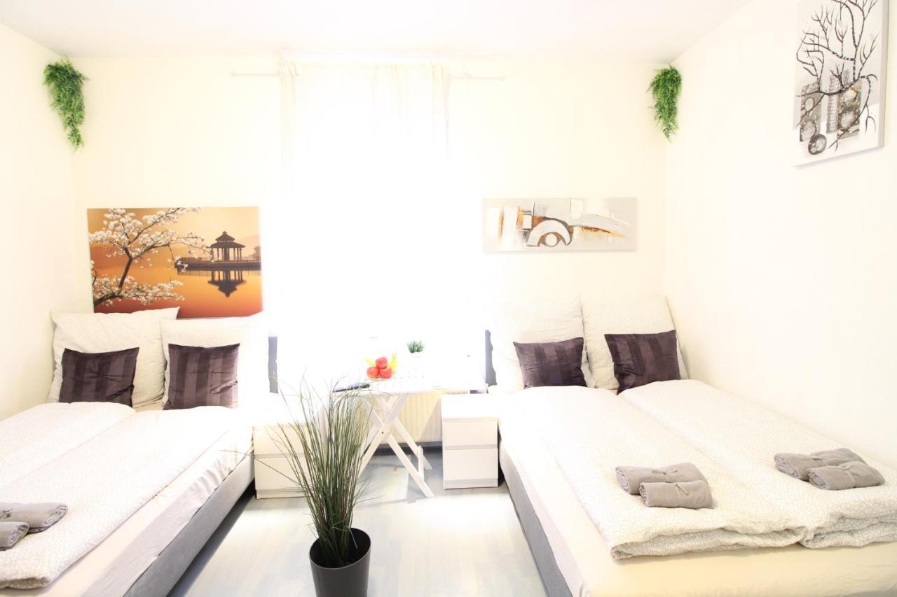 Downtown Apartments Ulm - Im Herzen Von Ulm & Komfortable Boxspringbetten מראה חיצוני תמונה